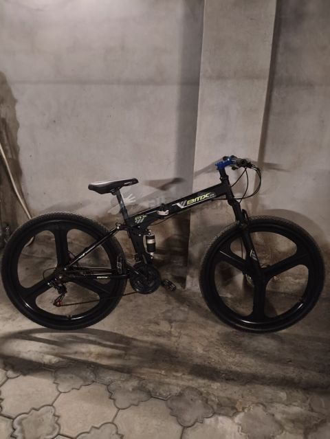 Salam bmx 29 ölçü velodur 2 aydir alinib — Bakı