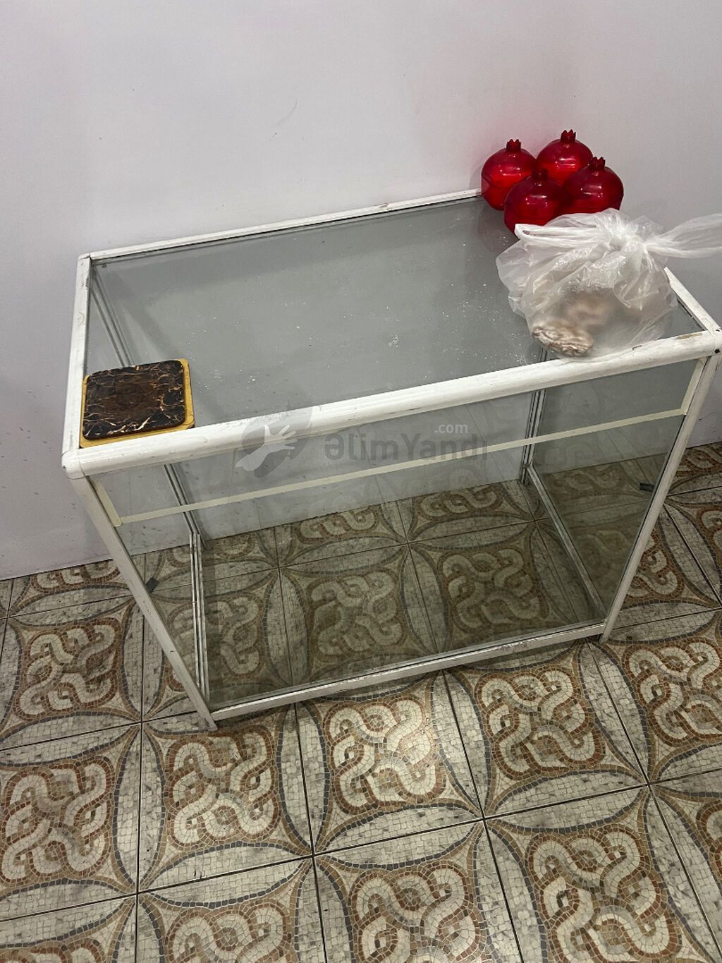 Çayxana ucun levazimatlar satilir baglandigi ucun deyerinden — Dondurma kamerası, Abşeron (5)