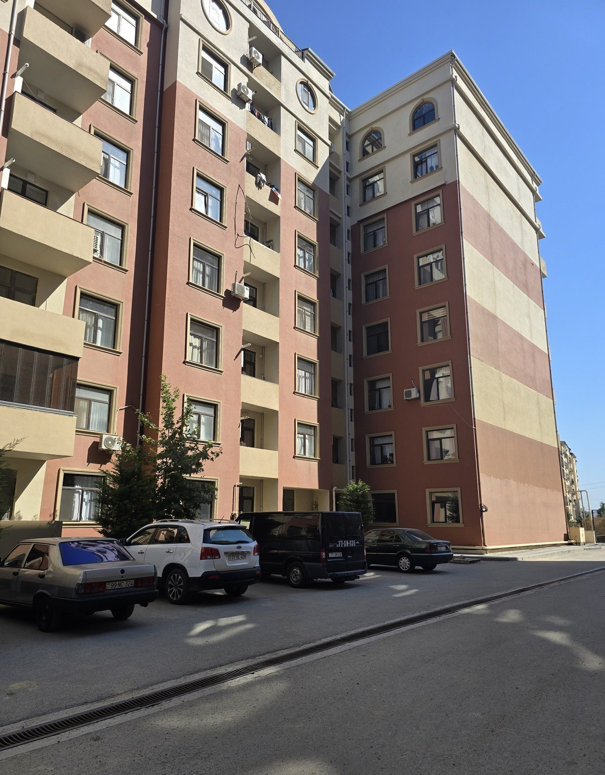 3 otaqlı mənzil 71 m² satılır — 112 000 ₼ · Bakı · Mənzil 3 otaqlı mənzil 71 m² satılır — Bakı