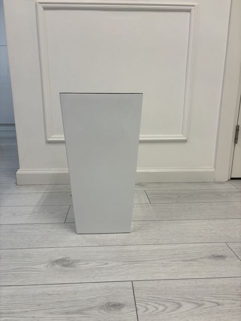 Ağ kvadrat formalı dekorativ çiçək qabı/planter - Dizayn: Minimalist — Bakı