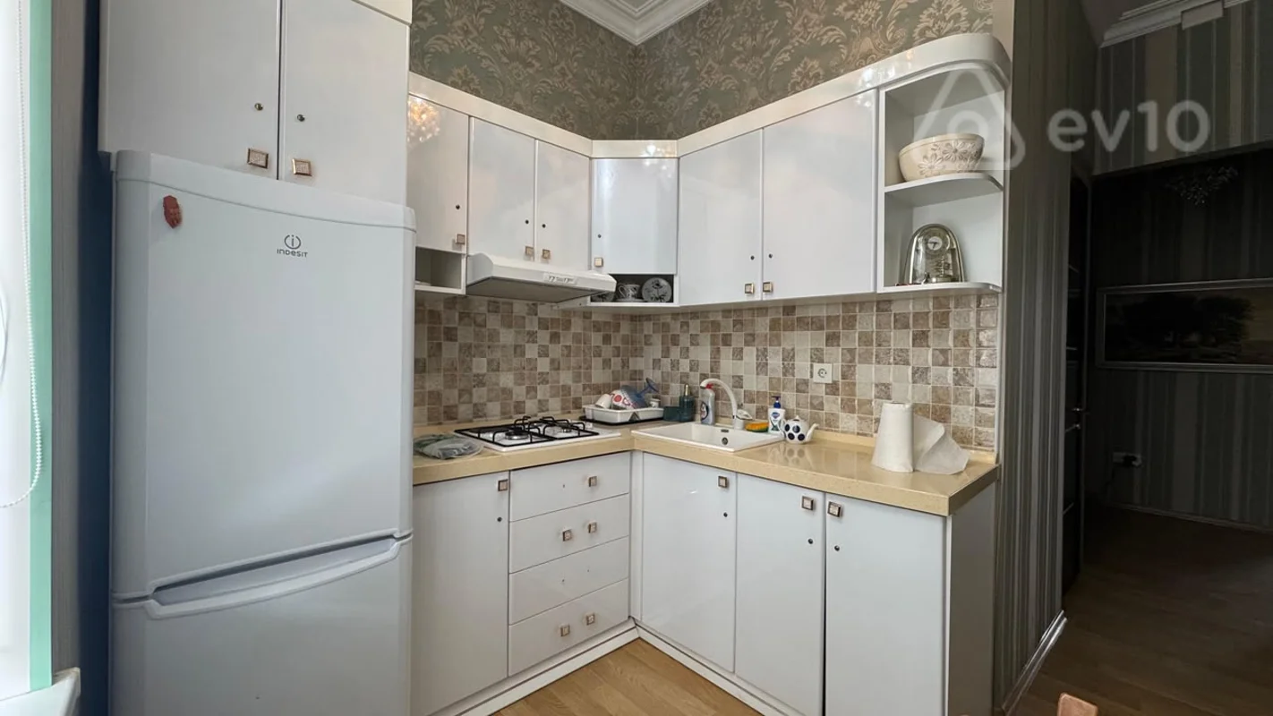 2 otaqlı mənzil, 70 m², 6 nomreli mekteb — kirayə — Mənzil, Bakı (12)