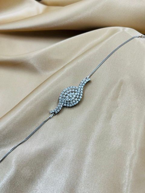 Gümüş qolbaq Icebella 018, 925 əyyar, 22 sm - ICEBELLA_018 — 45 ₼ · Bakı · Mallar Gümüş qolbaq Icebella 018, 925 əyyar, 22 sm - ICEBELLA_018 — Bakı