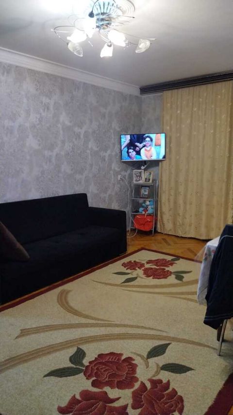Satılır 2 otaqlı köhnə tikili 53 m² — Bakı