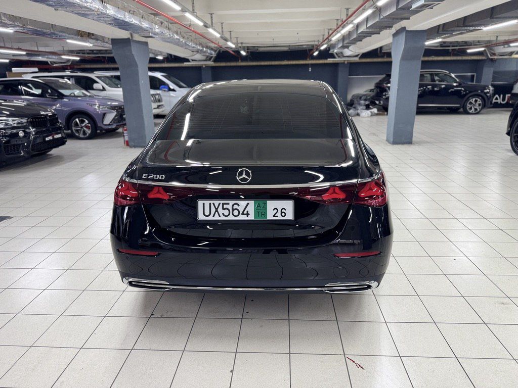 Mercedes E 200, 2.0 L, 2024 il, 10 000 km — Avtomobillər, Bakı (6)
