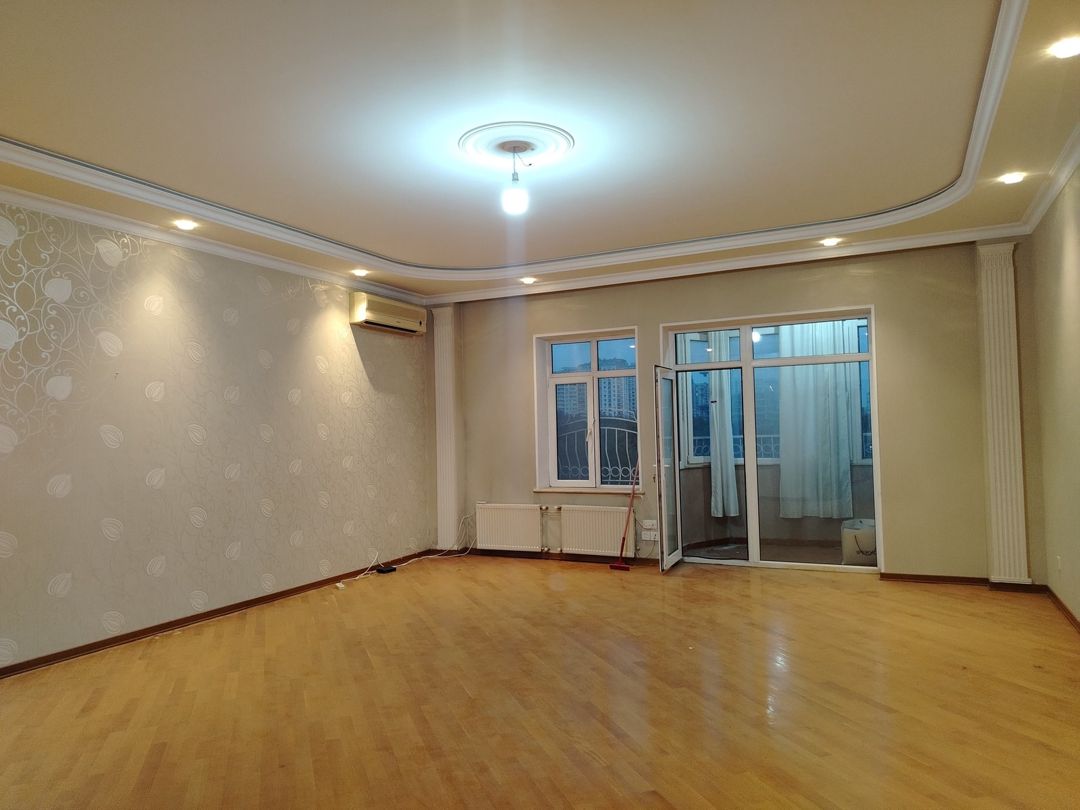 İcarəyə verilir 3 otaqlı yeni tikili 160 m² — Mənzil, Bakı (4)