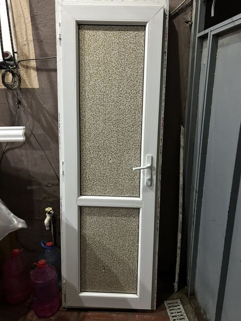 Plastik (PVC) giriş/qapı dəsti - Material: ağ rəngli PVC profil — Mehdiabad