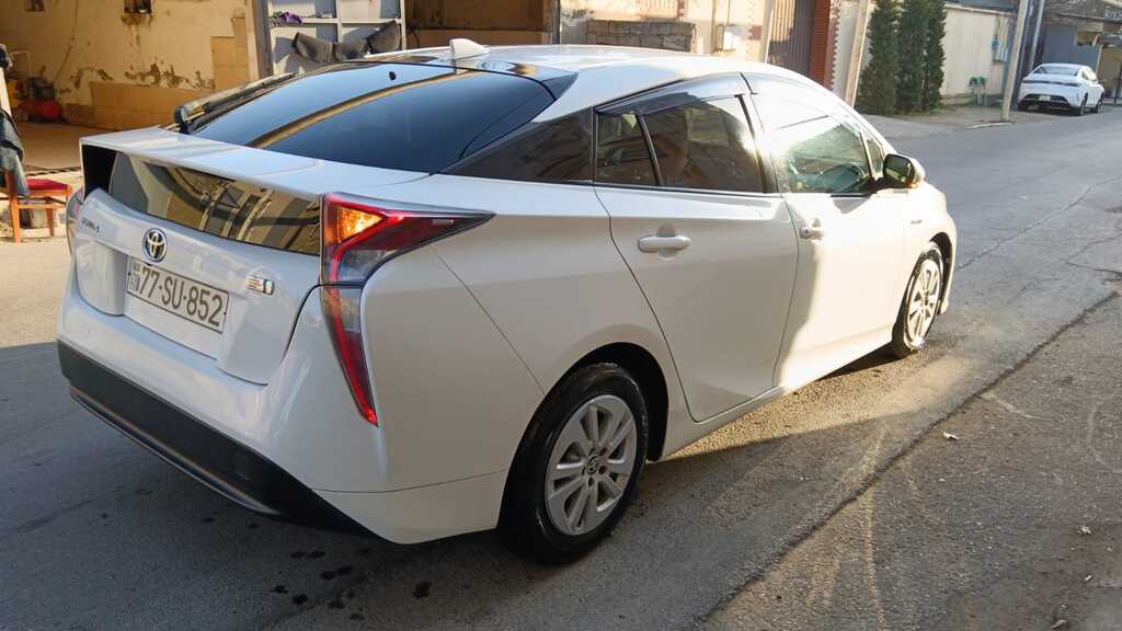 Toyota Prius, 1.8 L, 1.3 kWh, 2017 il, 245 000 km 77-SU-852 — Avtomobillər, Bakı (7)