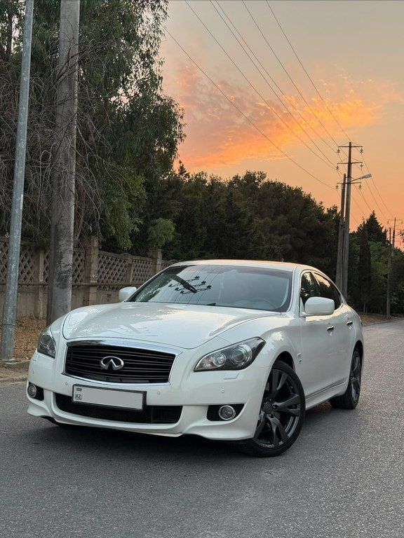 Infiniti Q70S, 3.7 L, 2014 il, 239 000 km — Avtomobillər, Bakı