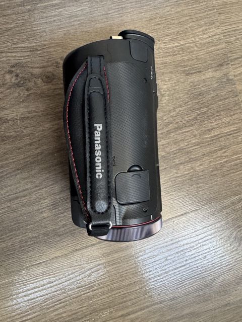 Videokamera Panasonic — 500 ₼ · Bakı · Səs texnikası Videokamera Panasonic — Bakı