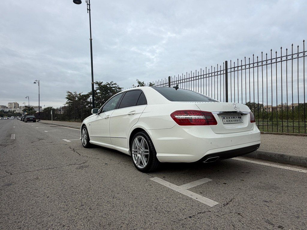 Mercedes E 350, 3.0 L, 2010 il, 253 000 km — Avtomobillər, Bakı (5)