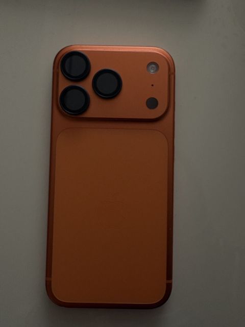 IPhone 17 Pro, 256 GB, Narıncı — 2 700 ₼ · Bakı · Apple iPhone IPhone 17 Pro, 256 GB, Narıncı — Bakı