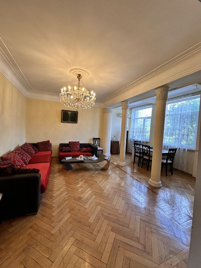 Satılır 4 otaqlı köhnə tikili 130 m² — Mənzil, Bakı (2)