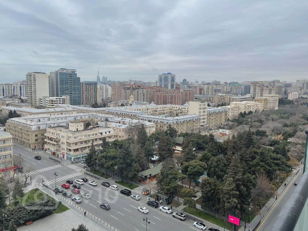 For sale: 3-room apartment (new building), 137 m² — Mənzil, Bakı (2)