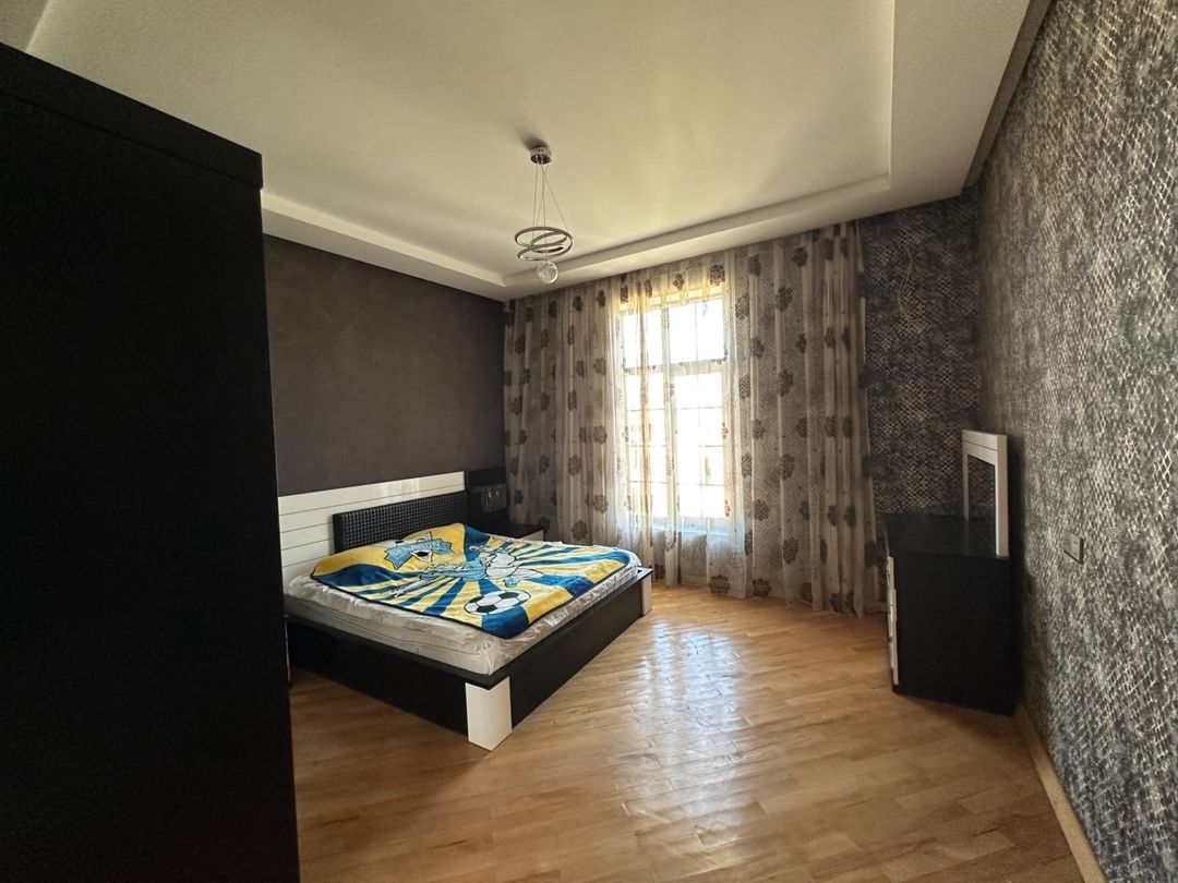 İcarəyə verilir 5 otaqlı həyət evi/bağ evi 220 m² — Ev, villa, Bakı (12)