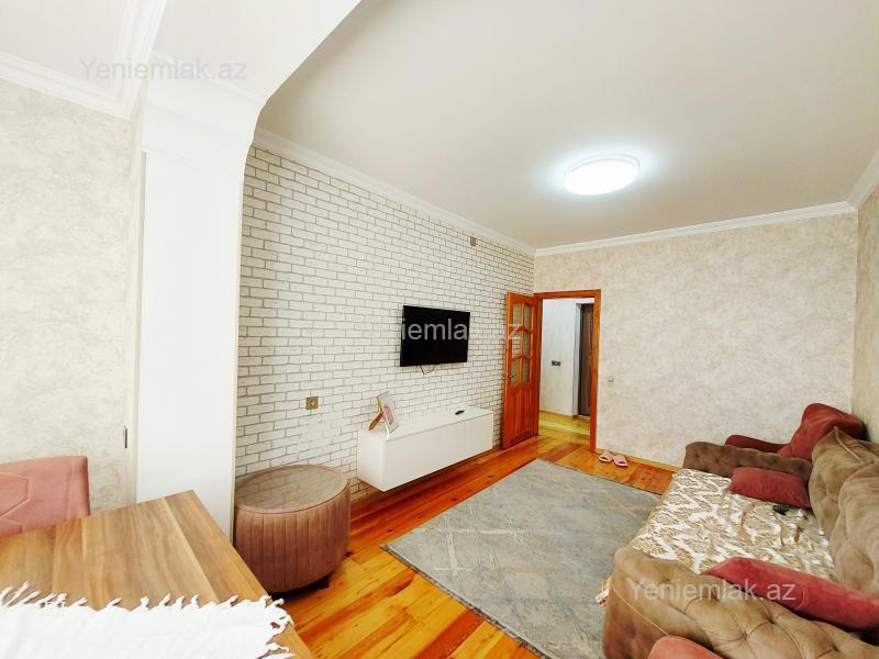 Satılır 4 otaqlı Bina evi menzil (Köhnə tikili), 95 m², 9-cu mikrorayon — Mənzil, Sumqayıt (3)