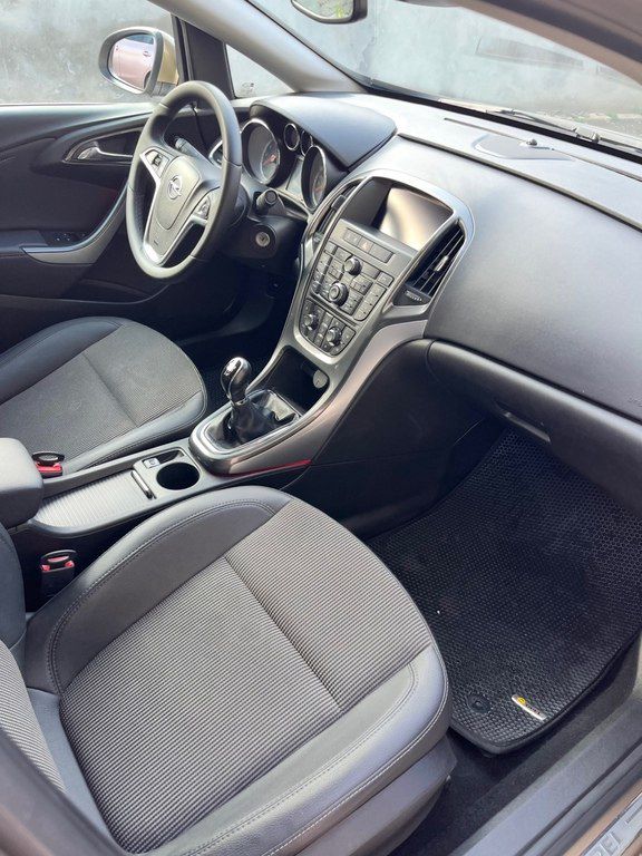 Opel Astra, 1.4 L, 2013 il, 174 000 km — Avtomobillər, Gəncə (8)