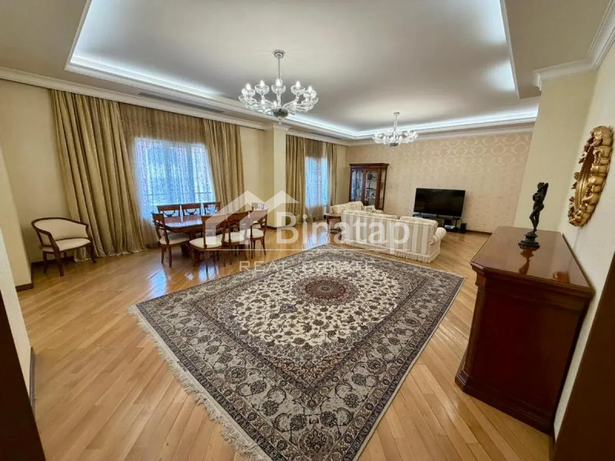 Satılır 5 otaqlı yeni tikili 390 m², 28 May metrosu, Nəsimi rayonu — Mənzil, Bakı