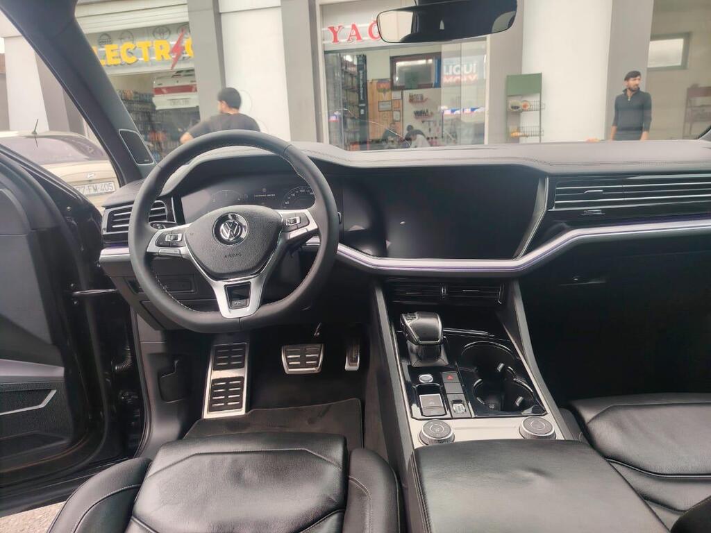 Volkswagen Touareg, 4.1 L, 2018 il, 201 000 km — Avtomobillər, Bakı (11)