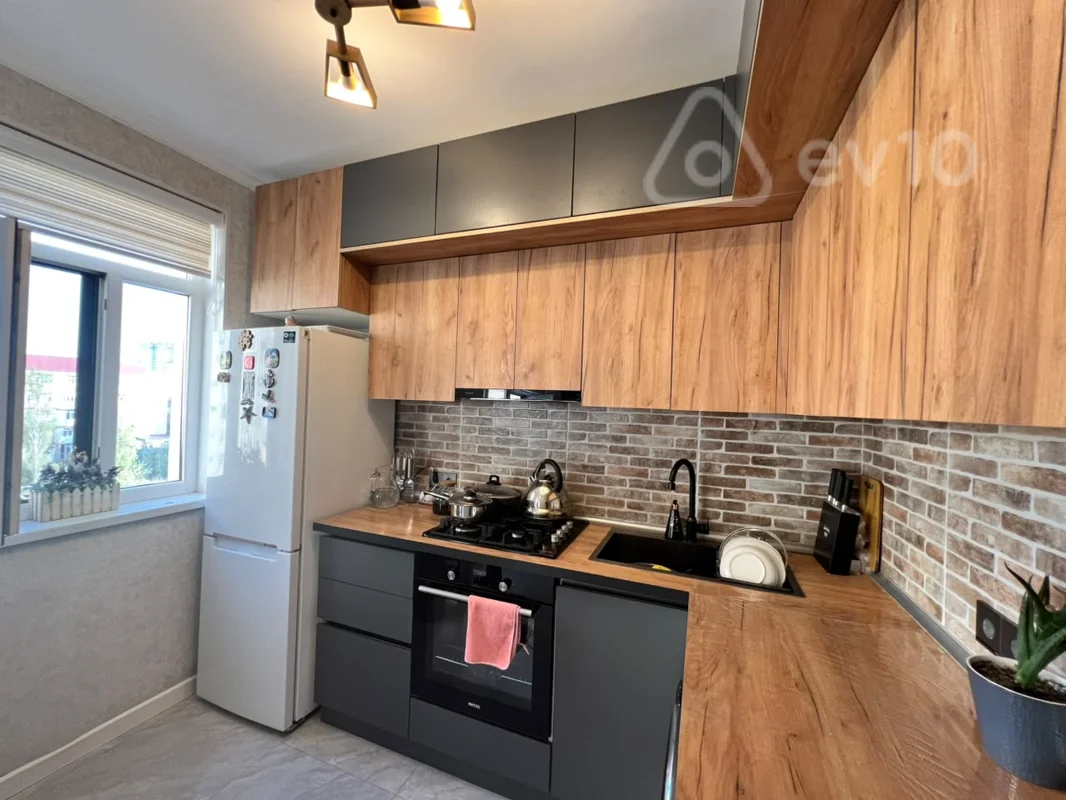 4 otaqlı mənzil, 95 m², Sumqayıt şəhəri, 13-cu mikrorayon — Mənzil, Sumqayıt (11)