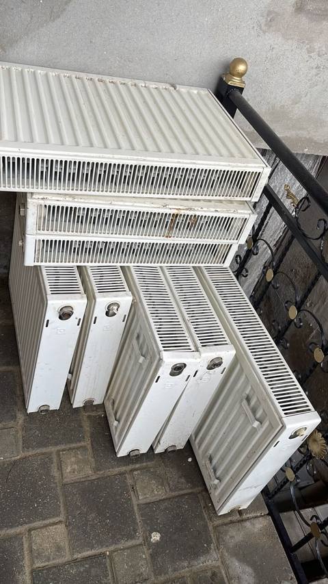 Panel tipli su ilə qızdırılan radiatorlar - Hər biri: 60 AZN - Ünvan — Bakı