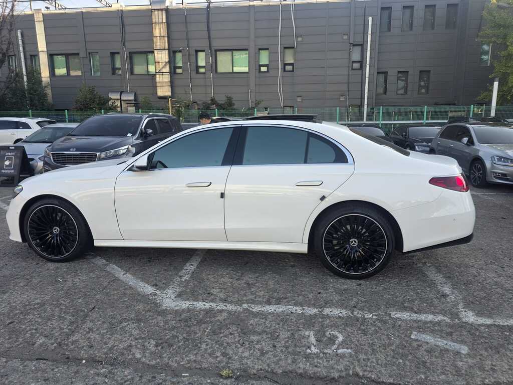 Mercedes E 200, 2.0 L, 2025 il, 40 000 km — Avtomobillər (5)