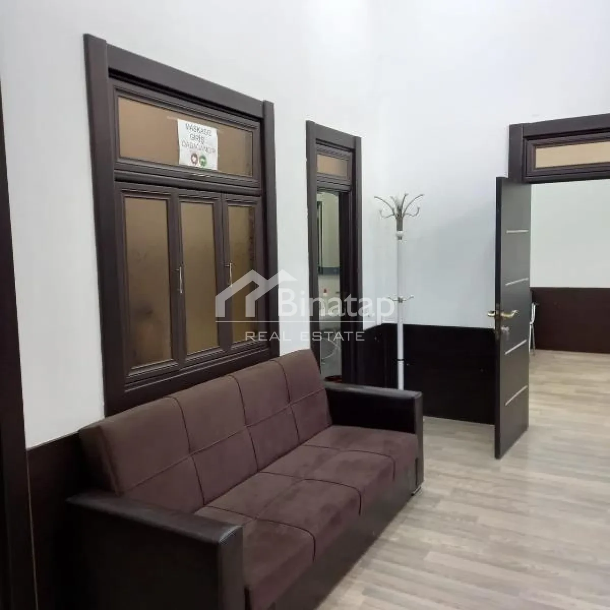 Satılır 3 otaqlı ofis 54 m², İnşaatçılar metrosu, Yasamal rayonu — 150 000 ₼ · Bakı · Ofis Satılır 3 otaqlı ofis 54 m², İnşaatçılar metrosu, Yasamal rayonu — Bakı