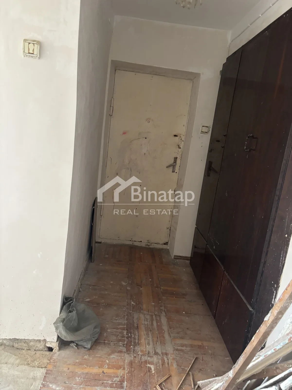 Satılır 2 otaqlı köhnə tikili 60 m², İnşaatçılar metrosu, Yasamal rayonu — Mənzil, Bakı (5)