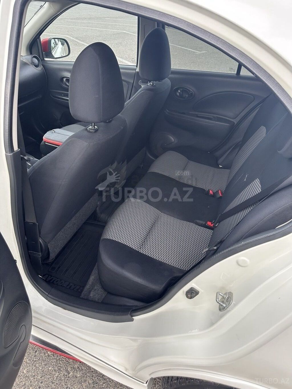 Nissan March: 1.2 l Hetçbek — Avtomobillər, Bakı (9)