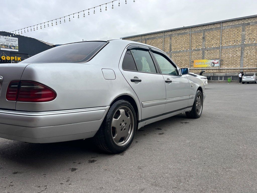 Mercedes E 240, 2.4 L, 1998 il, 319 479 km — Avtomobillər, Bakı (7)