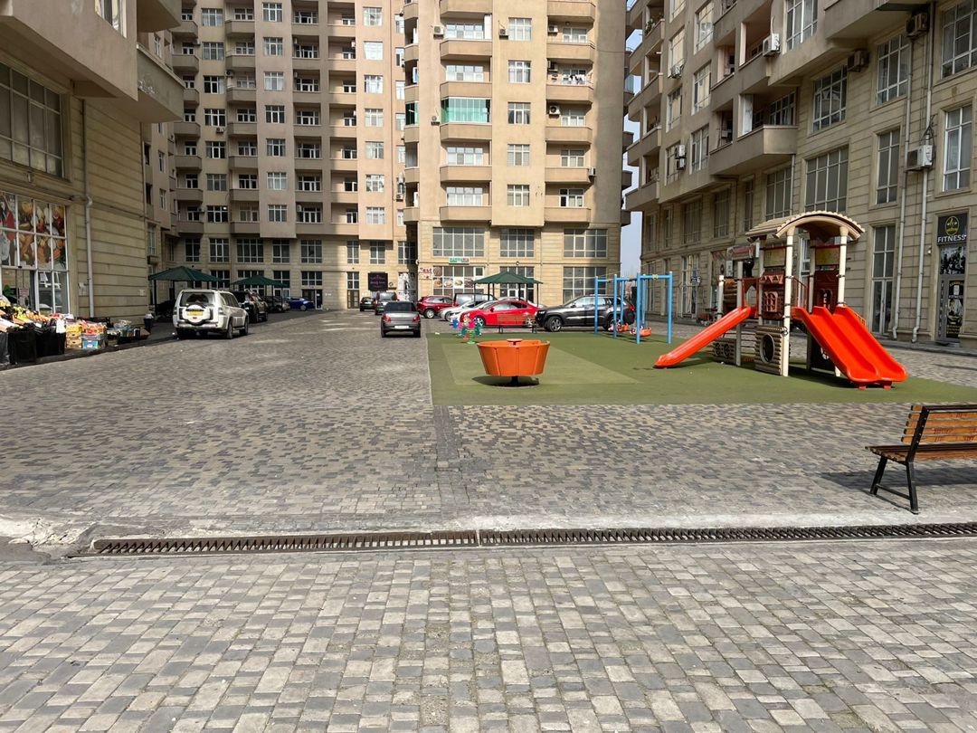 Satılır 6 otaqlı yeni tikili 300 m² — Mənzil, Bakı (5)