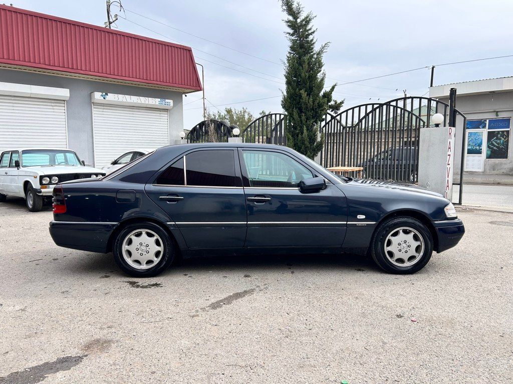 Mercedes C 220, 2.2 L, 1996 il, 317 000 km — Avtomobillər, Bakı (2)