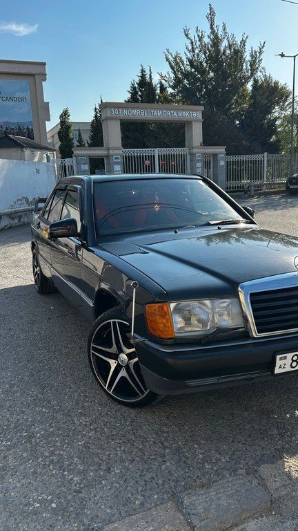 Mercedes 190, 1.8 L, 1992 il, 480 586 km 88-CK-675 — Avtomobillər, Horadiz (4)