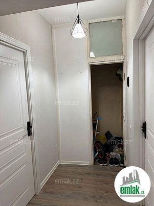 Satılır 2 otaqlı 62 m² köhnə tikili 8 Noyabr m — Mənzil (11)