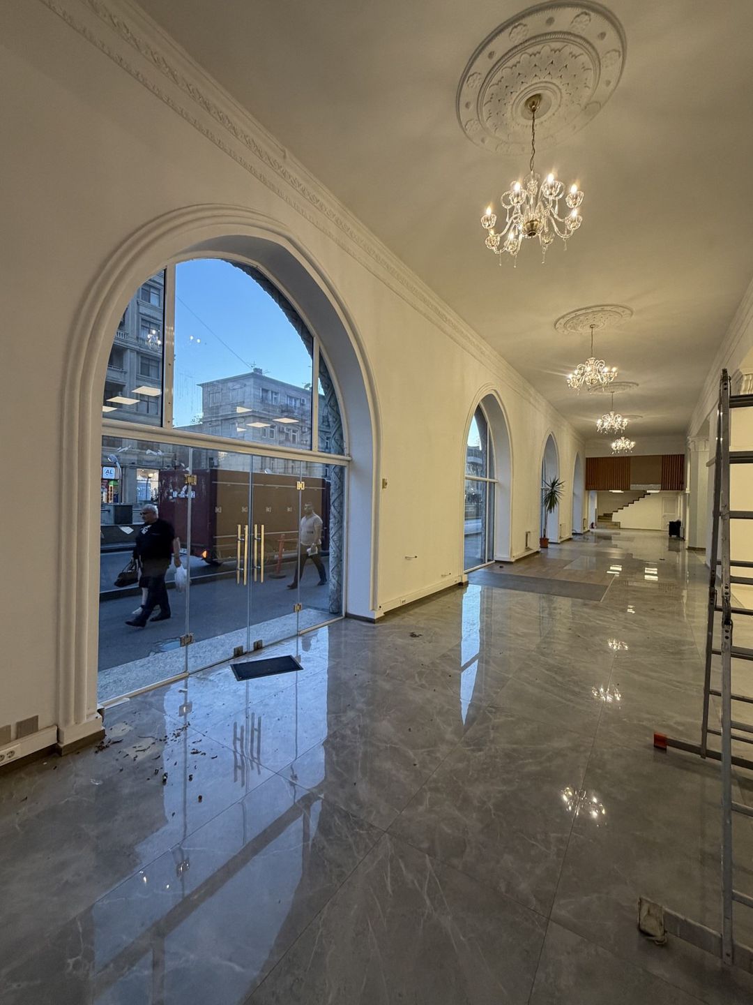 İcarəyə verilir obyekt 351 m² — Əmlak, Bakı (8)