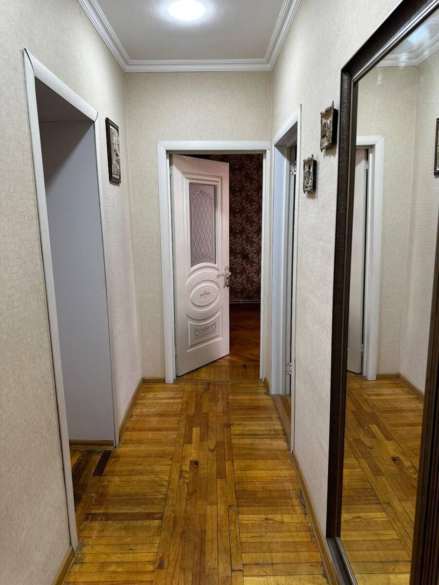 Satılır 4 otaqlı köhnə tikili 70 m² — Mənzil, Bakı (9)