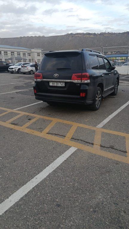 Toyota Land Cruiser, 4.5 L, 2017 il, 220 000 km 88-DO-740 — Avtomobillər, Bakı (2)