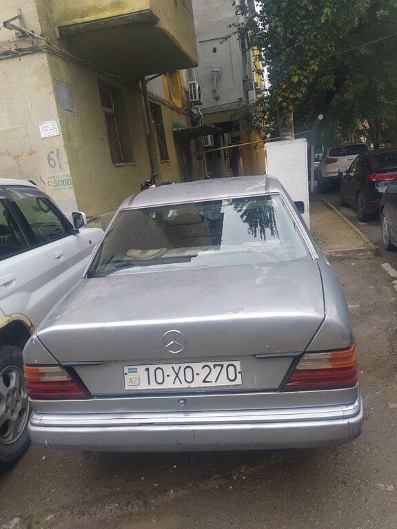Mercedes 200 D, 2.0 L, 1991 il, 200 000 km 10-XO-270 — Avtomobillər, Bakı (4)