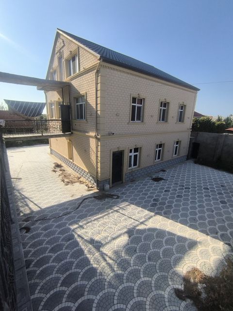 Satılır 6 otaqlı həyət evi/bağ evi 280 m² — 265 000 ₼ · Bakı · Ev, villa Satılır 6 otaqlı həyət evi/bağ evi 280 m² — Bakı