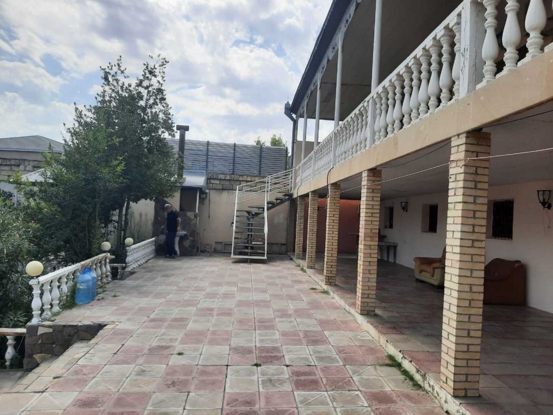 Satılır 5 otaqlı həyət evi/bağ evi 250 m² — Ev, villa, Bakı (4)