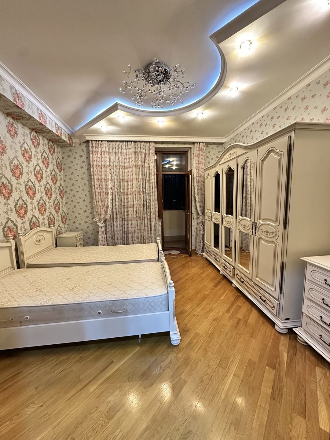 Satılır 4 otaqlı yeni tikili 178 m² — Mənzil, Bakı (11)
