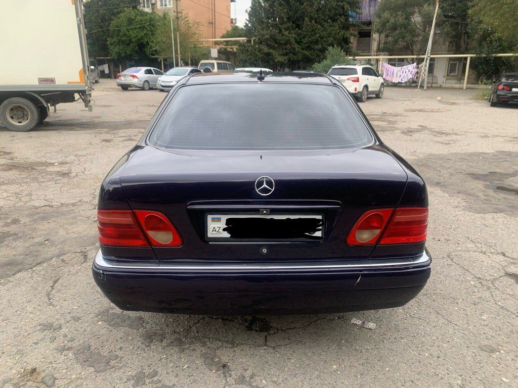 Mercedes E 200, 2.0 L, 1997 il, 326 000 km — Avtomobillər, Bakı (4)