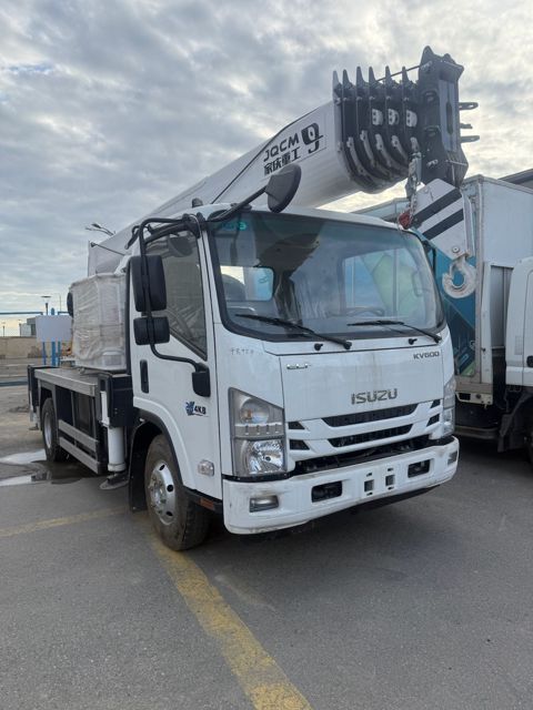 Avtokran "Isuzu", 2025 il — Bakı