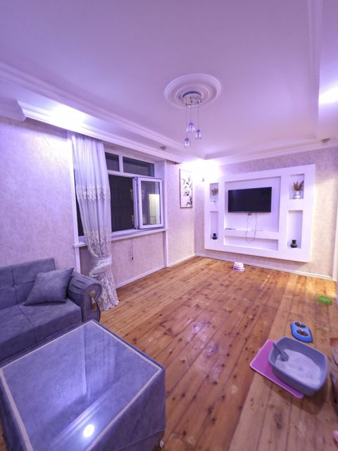 Satılır 3 otaqlı köhnə tikili 68 m² — Bakı