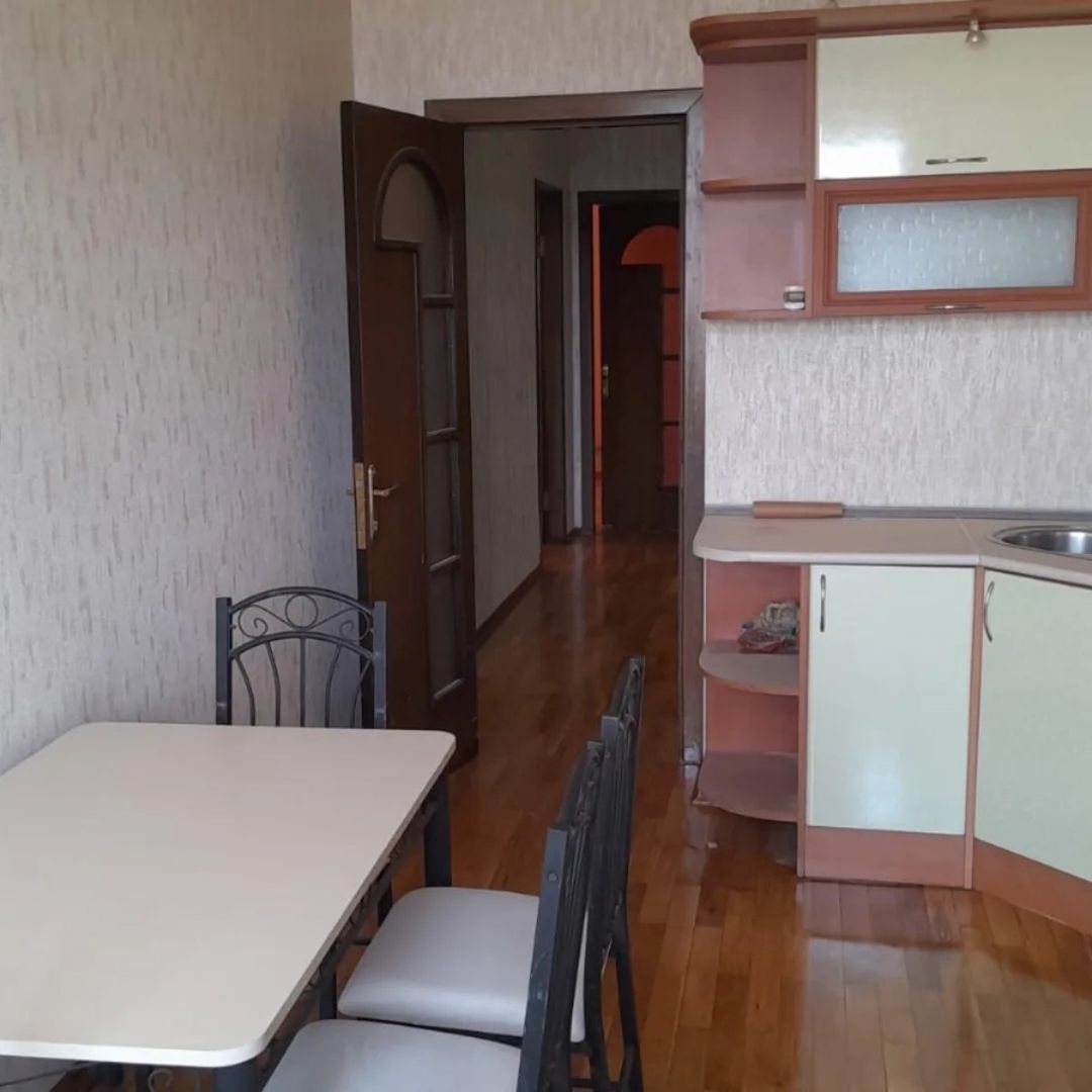 İcarəyə verilir 2 otaqlı köhnə tikili 70 m² — Mənzil, Bakı (3)