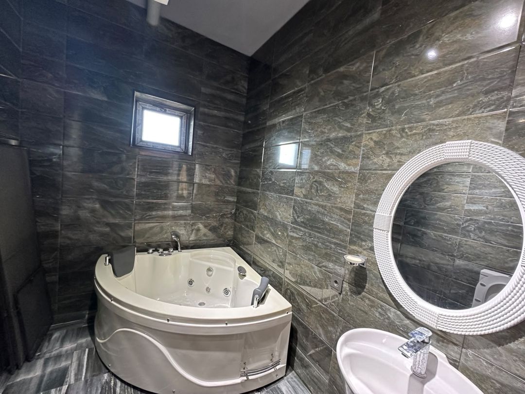 İcarəyə verilir 5 otaqlı həyət evi/bağ evi 220 m² — Ev, villa, Bakı (10)