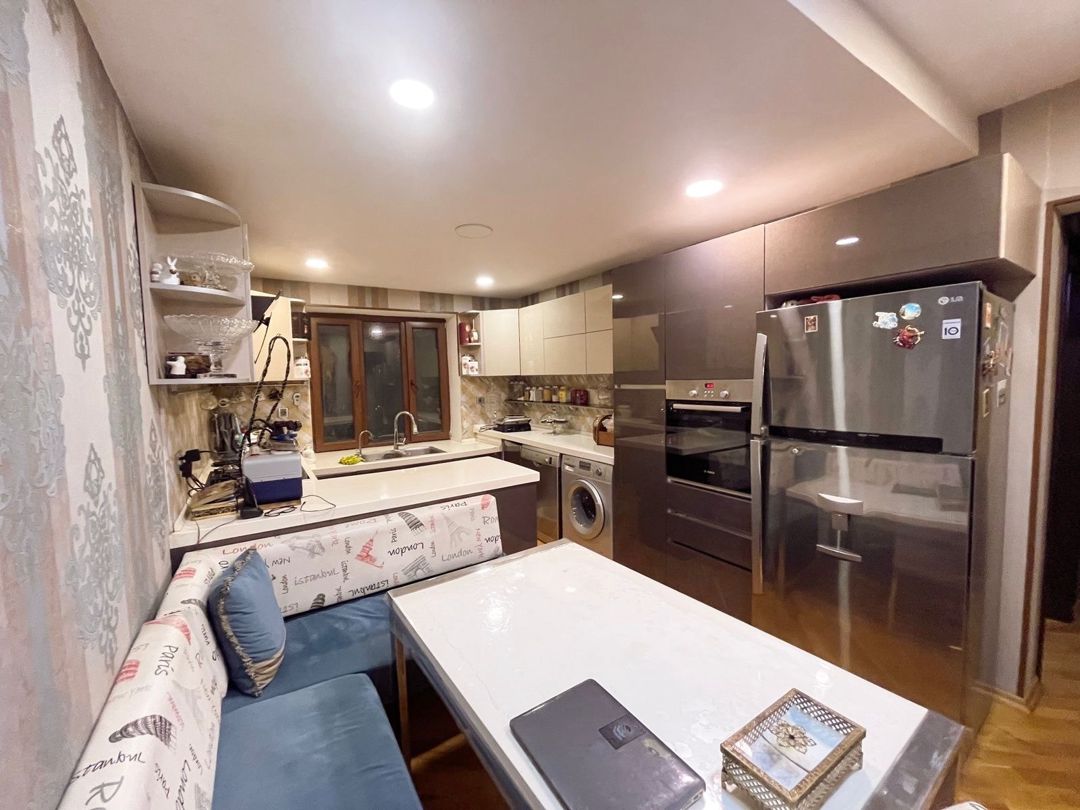 Satılır 4 otaqlı köhnə tikili 86 m² — Mənzil, Bakı (6)