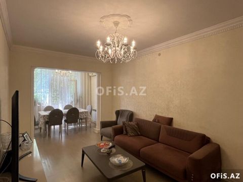 Köhnə tikili Satılır Yasamal r., Elmlər Akademiyası m., 3 otaq, 100 m² — Mənzil