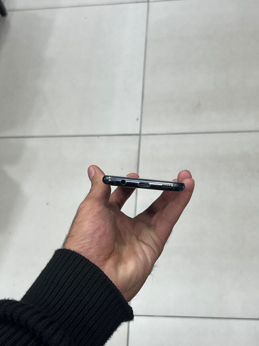 Samsung Galaxy S10e Prism Black 128GB/6GB — Smartfonlar, Bakı (6)