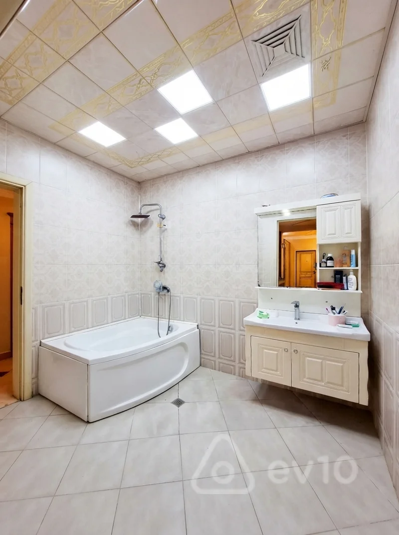 4 otaqlı mənzil, 110 m², Şirin Mirzəyev küçəsi — kirayə — Mənzil, Bakı (9)