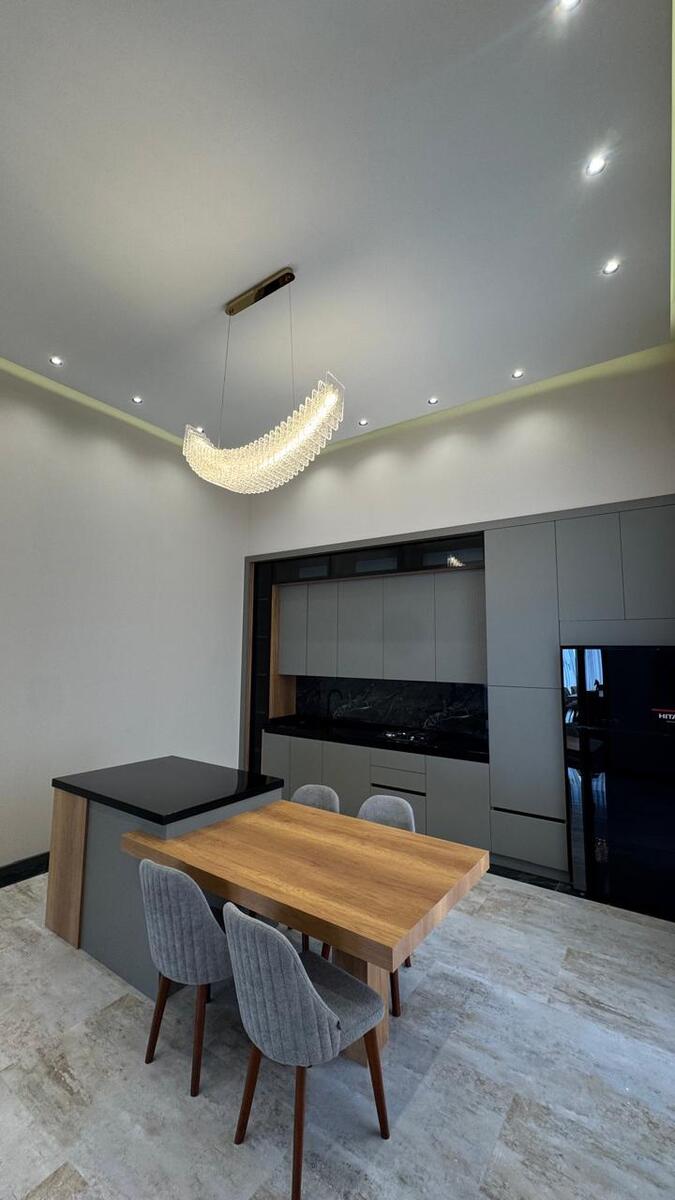 Satılır 5 otaqlı həyət evi/bağ evi 250 m² — Ev, villa, Bakı (11)